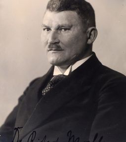 Portrait: Richard Moeller