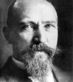 Portrait: Friedrich Voigt